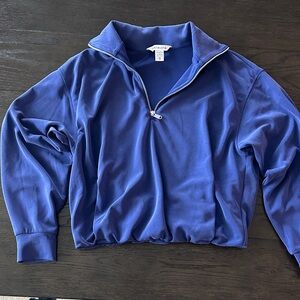 Athleta sea soft blue/purple bubble quarter zip